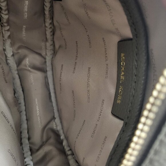 Michael Kors Pebbled Leather Canteen Crossbody Bag - Picture 6 of 6